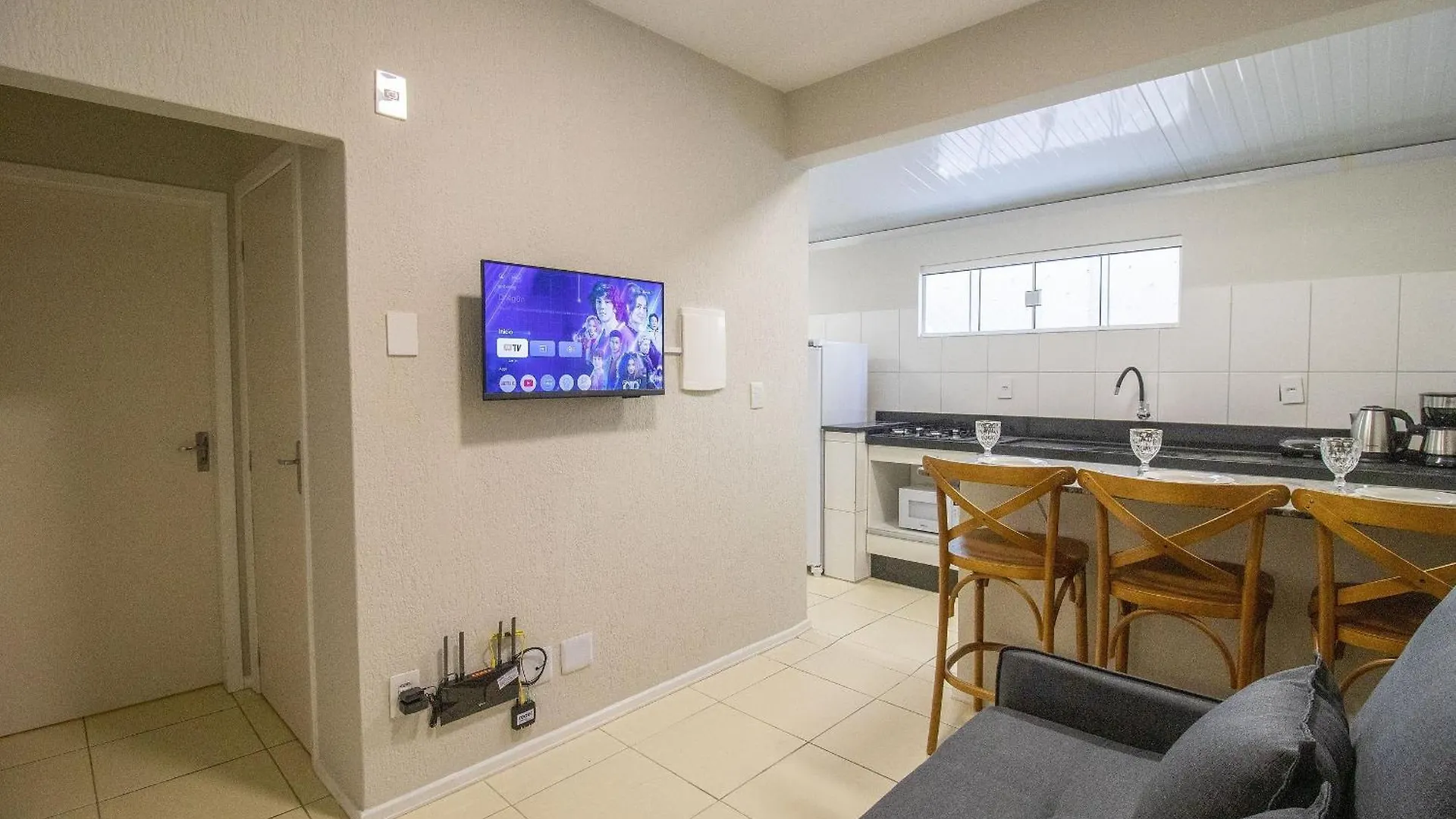 Joa23 - 1 Dorm, Climatizado, Garagem, Tv Smart Daire Balneario Camboriu